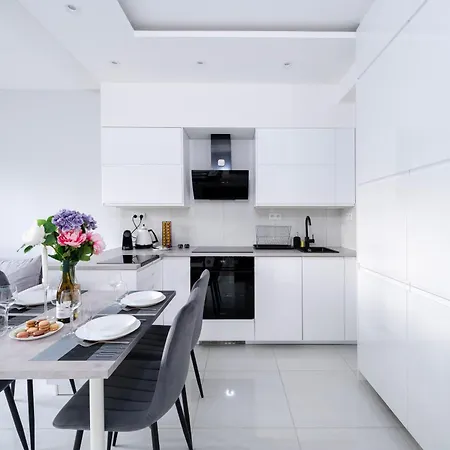 Apartman Wolczanska - Balcony&ac - By Rentujemy *