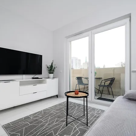 Apartment Wolczanska - Balcony&ac - By Rentujemy Lodz